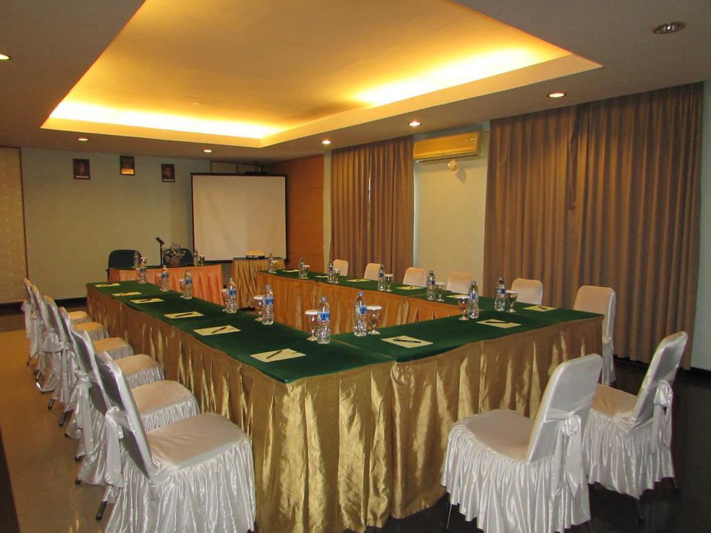 Hotel Wisata Palembang Eksteriør bilde